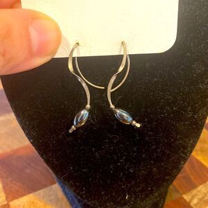 taramanda jewelry ball hanging earrings vintage